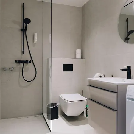 Dream - Stylish With French Balcony