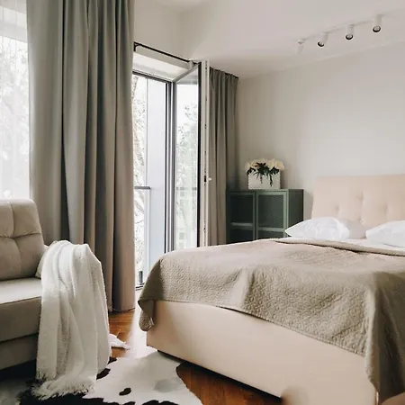 Apartment Dream - Stylish With French Balcony Tallinn