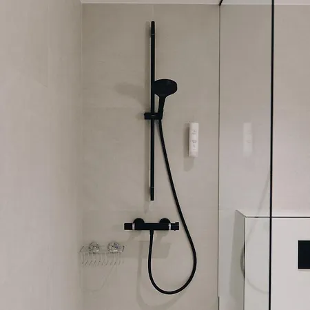 公寓 Dream - Stylish With French Balcony