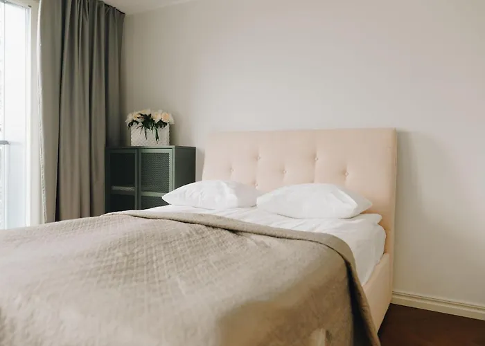 Dream - Stylish With French Balcony